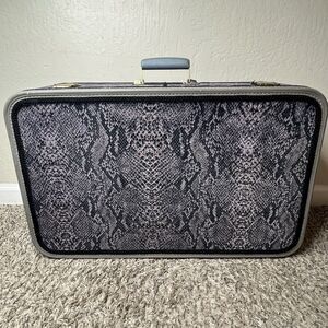 Vintage J C Higgins Purple Snake Print Velvet Suitcase 26X16x9 No Keys